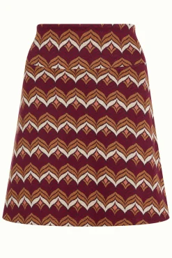 Border Skirt Lounge