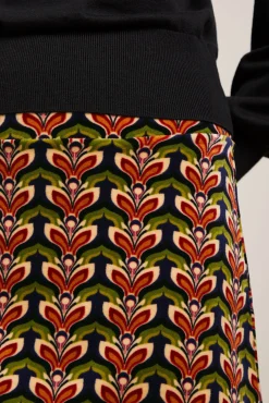 Border Skirt Sunday